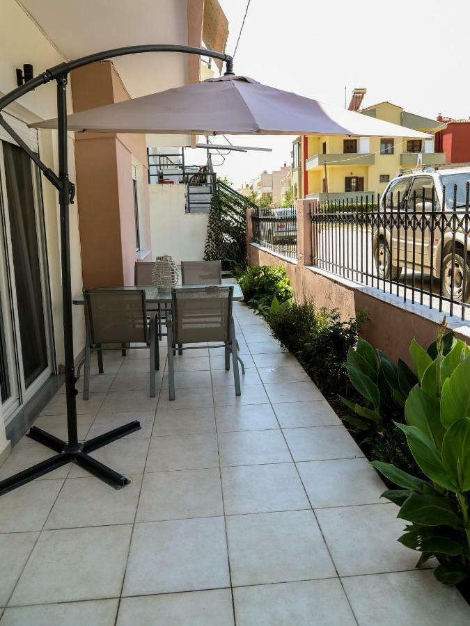 Central Number 10 Nea Peramos  Exterior photo